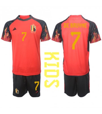 Belgien Kevin De Bruyne #7 Replika Babytøj Hjemmebanesæt Børn VM 2022 Kortærmet (+ Korte bukser)